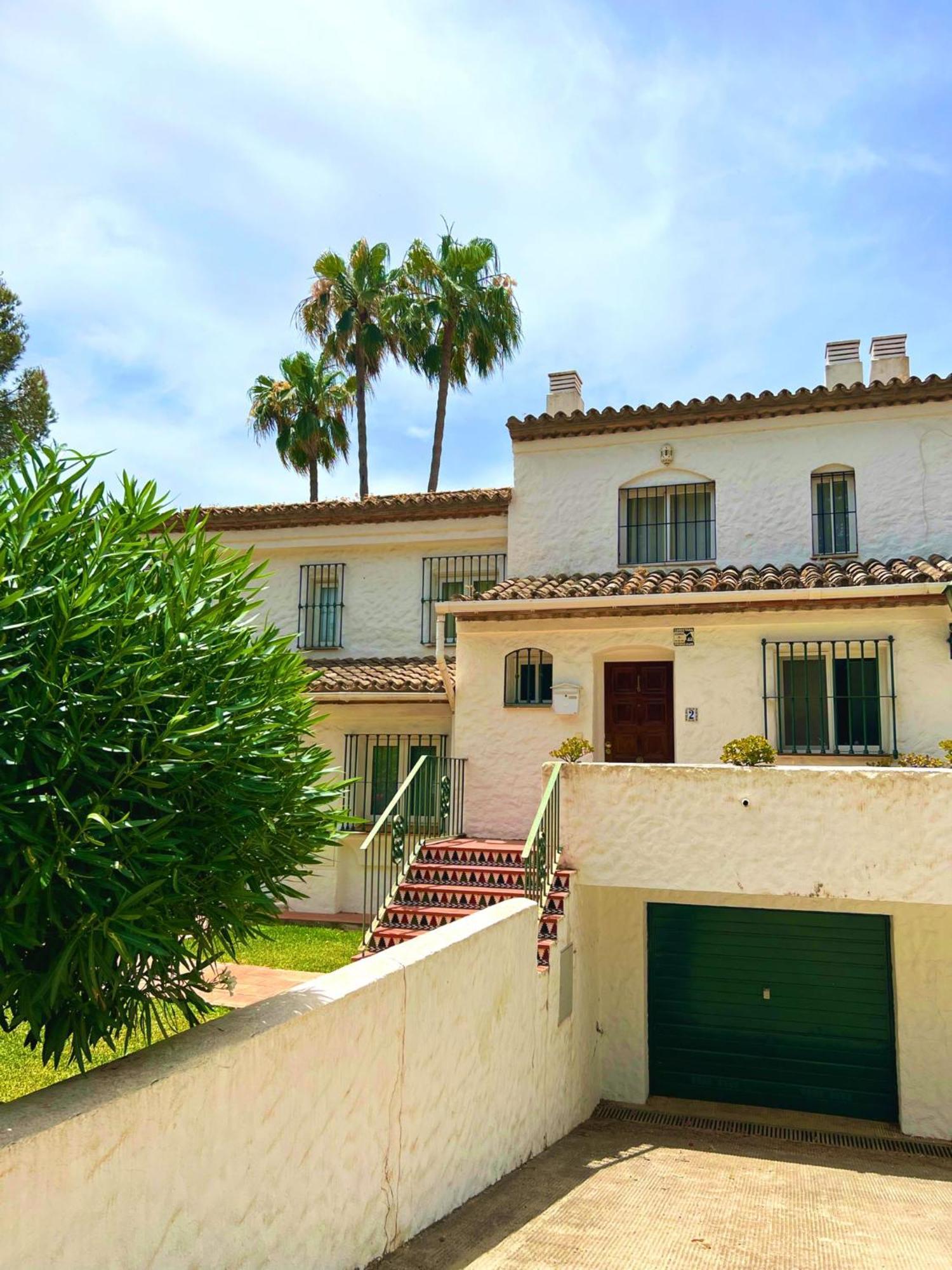 Vakantiehuis Benavista - 2 Bed Town House With Pool *