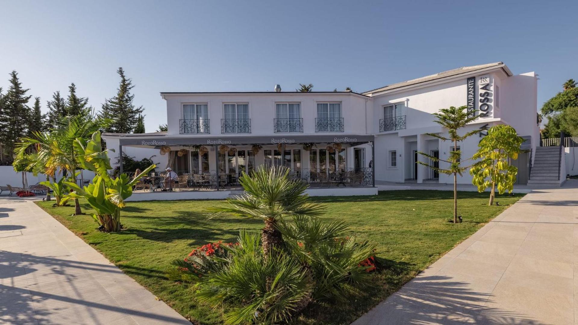 Benavista - 2 Bed Town House With Pool Vakantiehuis *