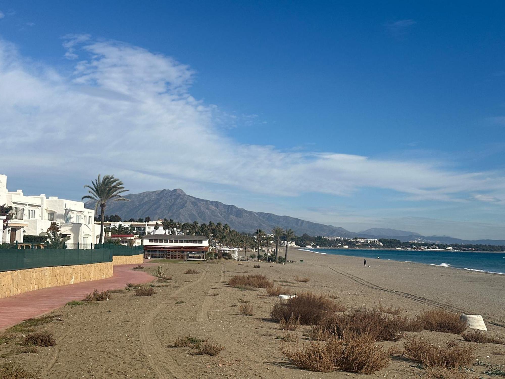 Costalita Playa Apartment Estepona