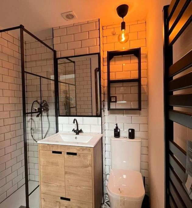 Industrial Loft Estudio Apartment *