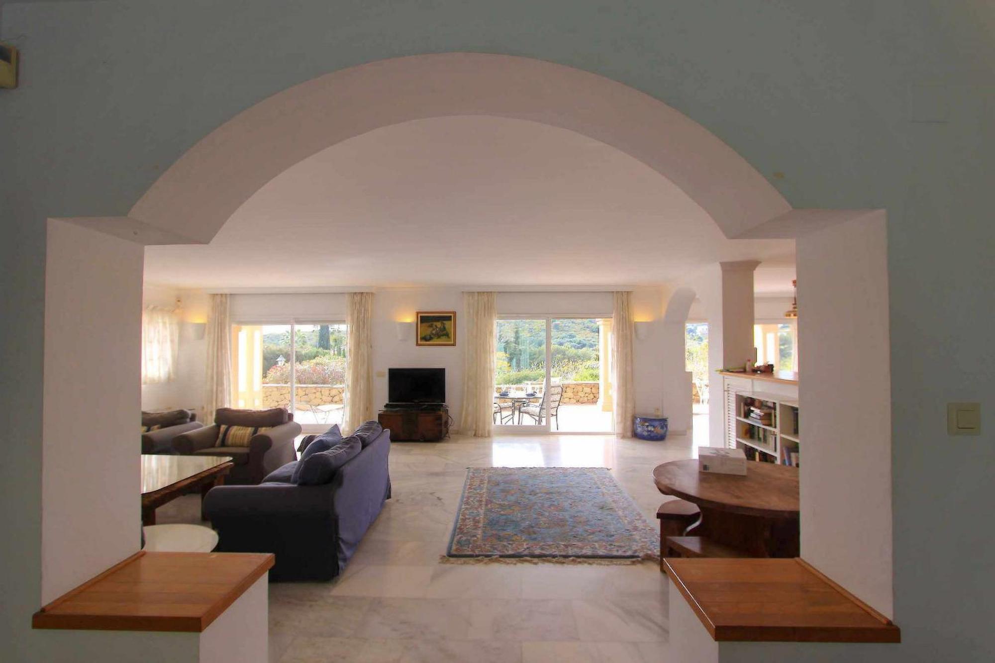 1175 El Paraiso * Estepona