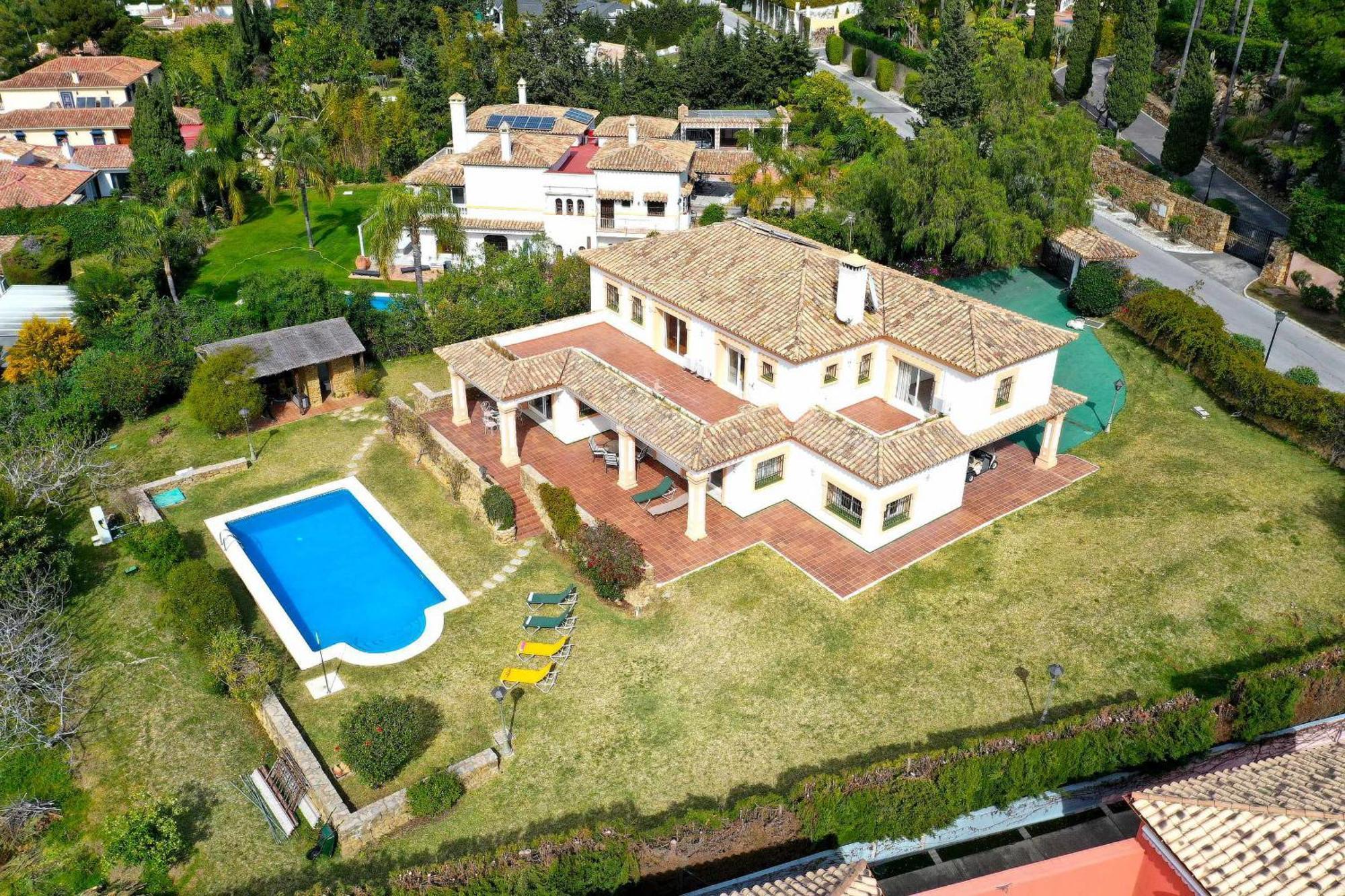 1175 El Paraiso Pousada Estepona