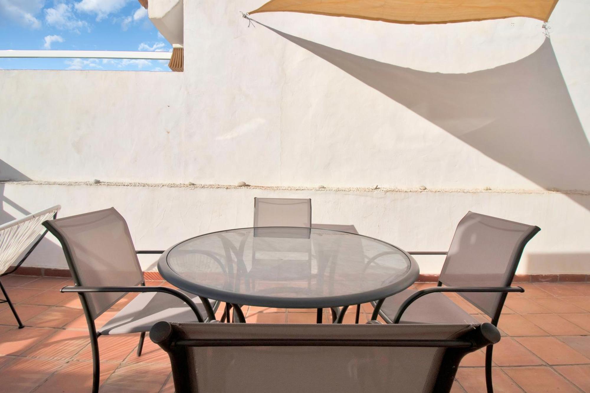 Apartment Duplex Estilo Boho Con Increible Terraza Y Vistas Al Mar En - Las Abejeras 609 Estepona