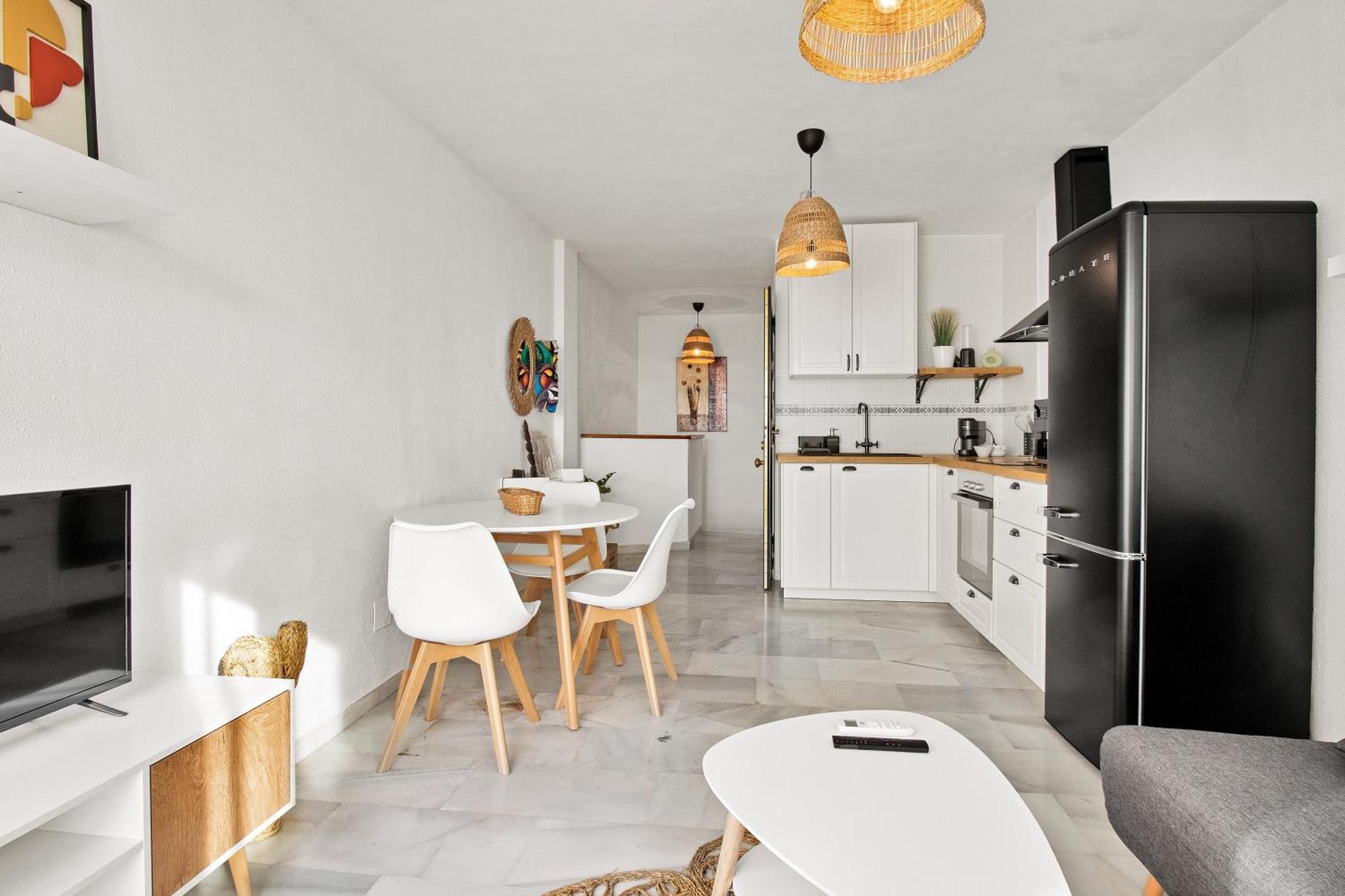 Duplex Estilo Boho Con Increible Terraza Y Vistas Al Mar En - Las Abejeras 609 * Estepona