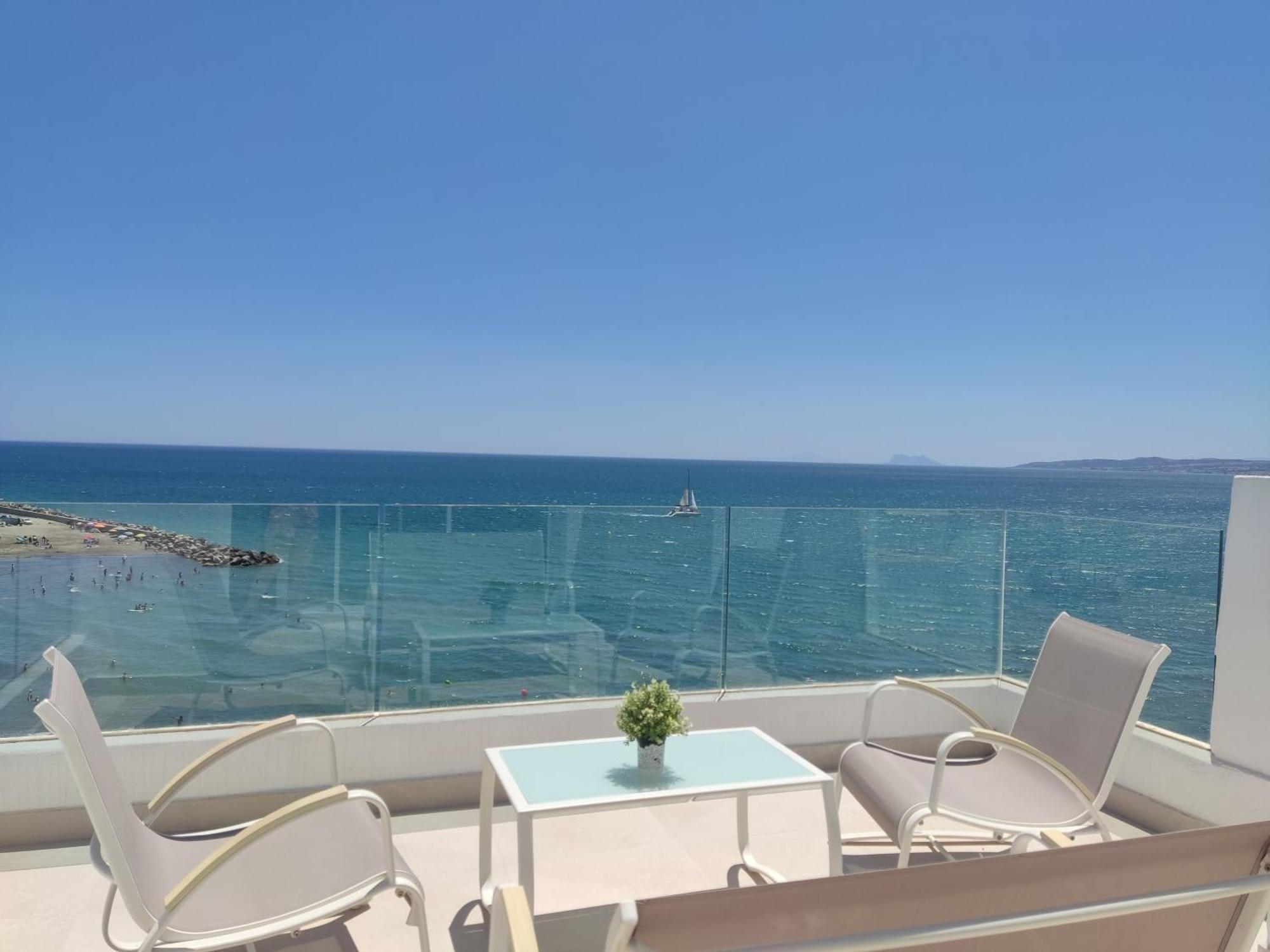 Front Sea View Penthouse
