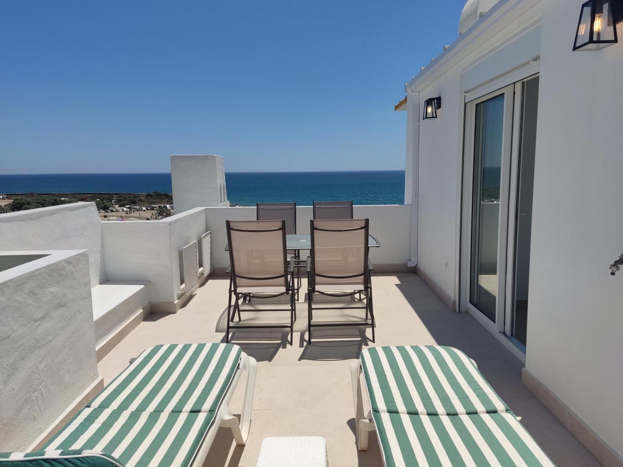 Front Sea View Penthouse