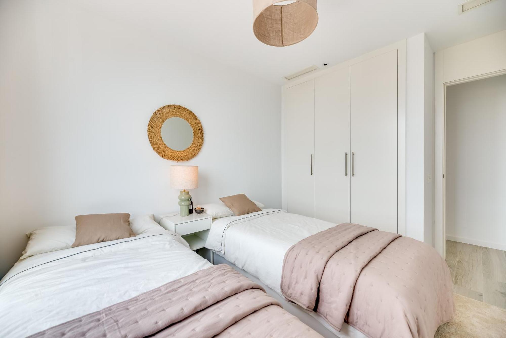 Newly Built 3 Bed Townhouse With Pool, Bbq, Sea Views Apartment *