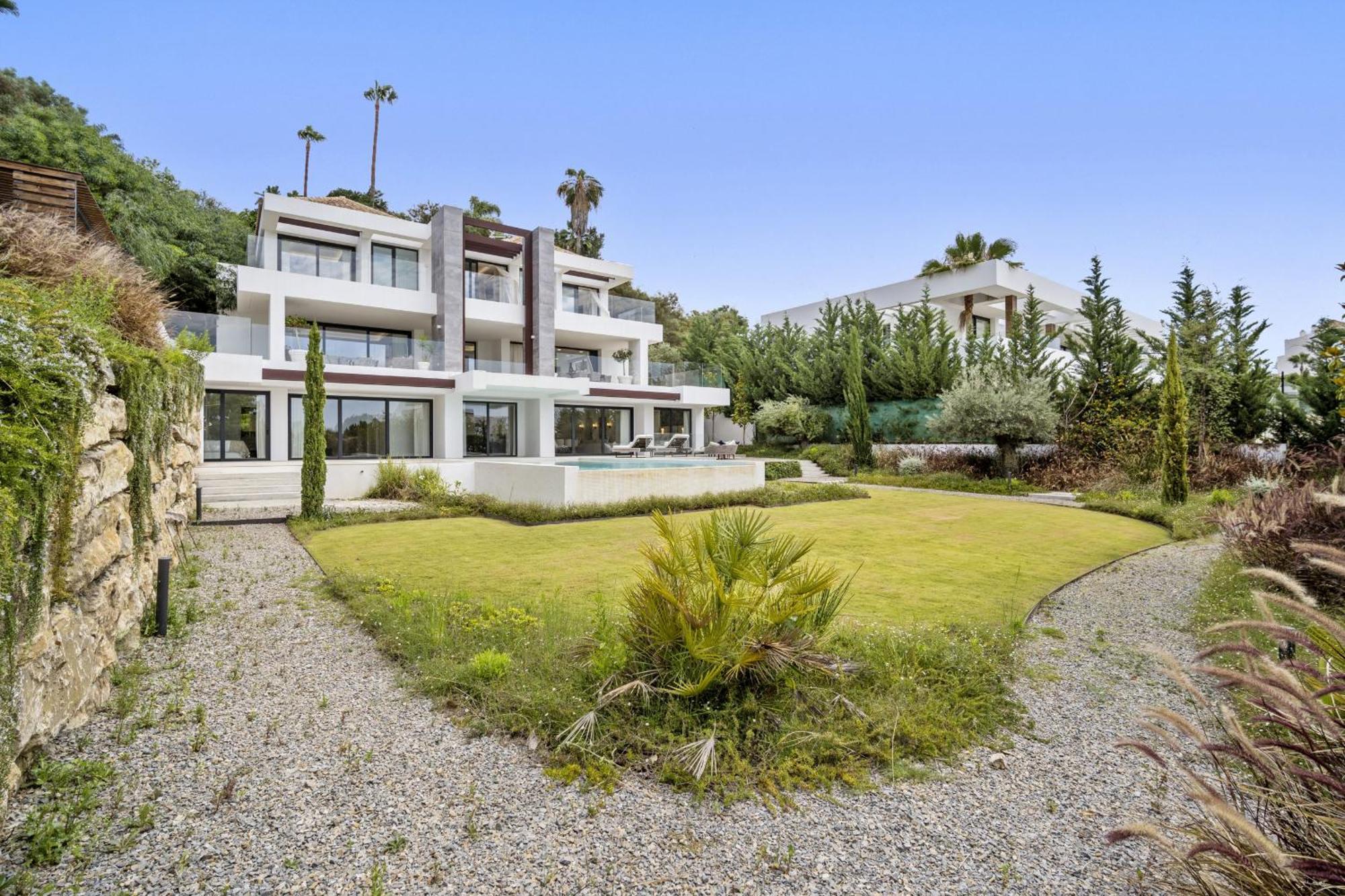 Alejandra - Benahavis Villa