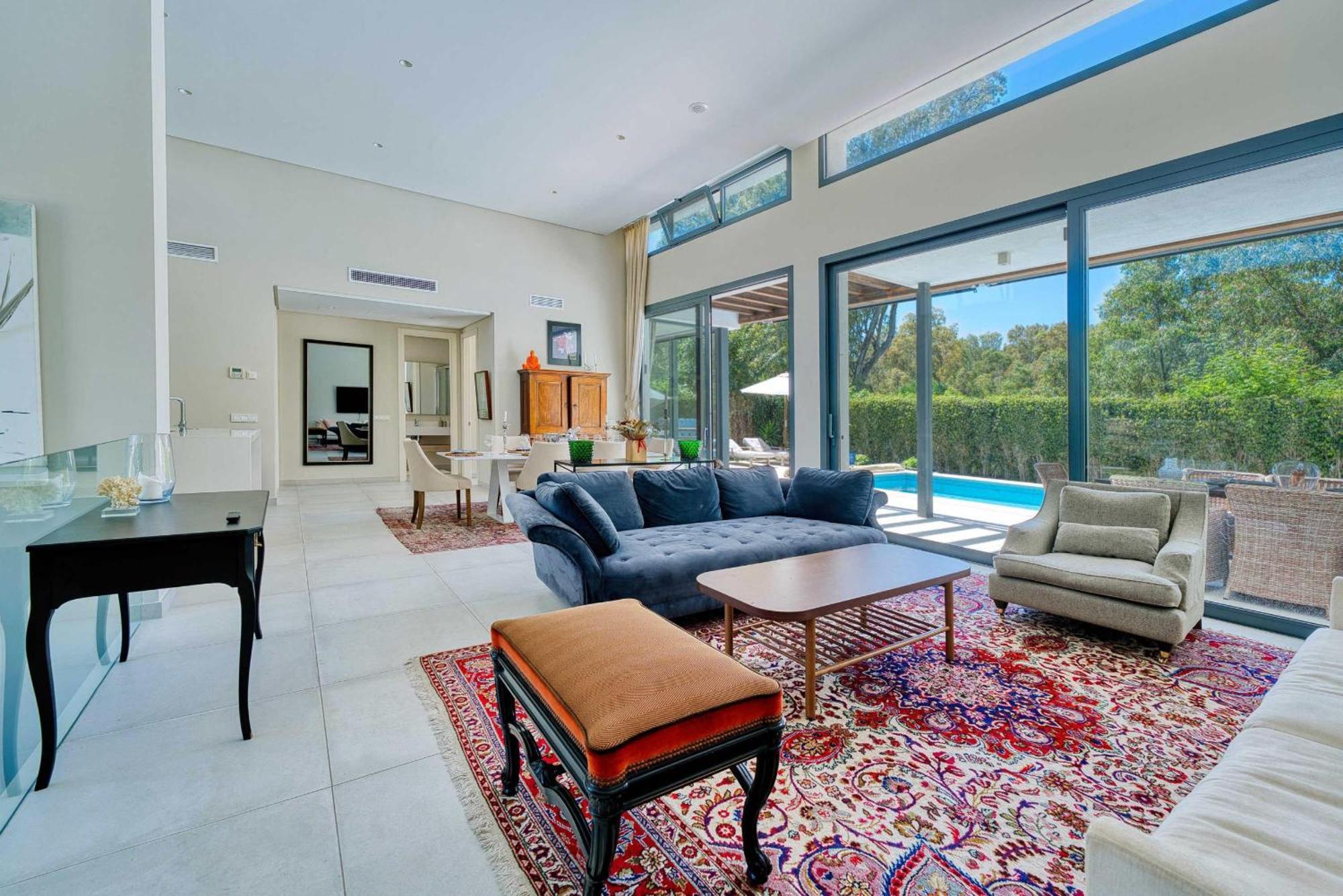 Villa 2223 Modern Design Pool