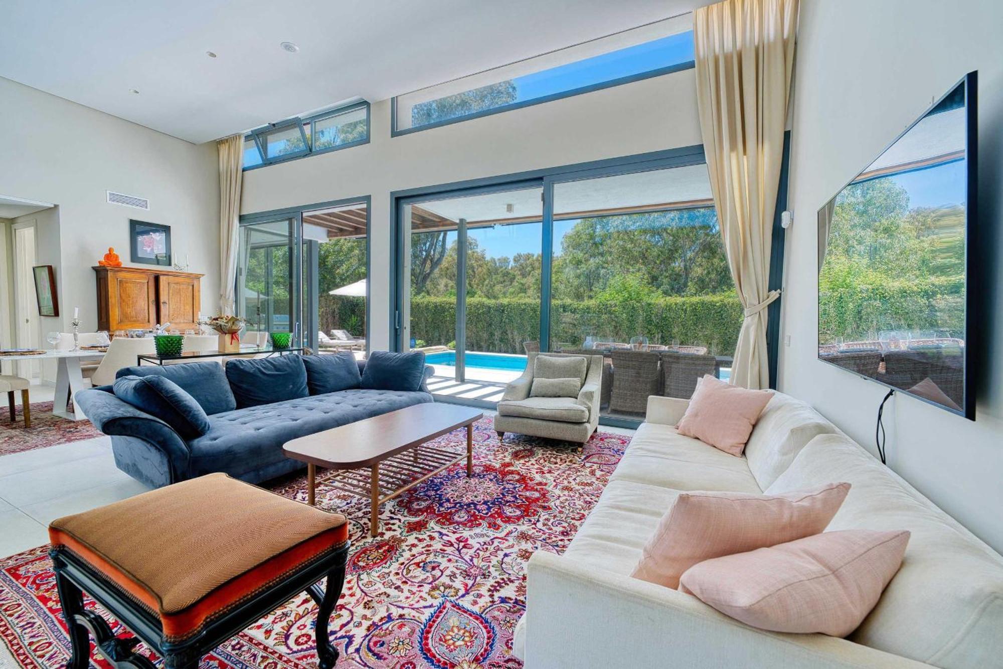 Villa 2223 Modern Design Pool Estepona