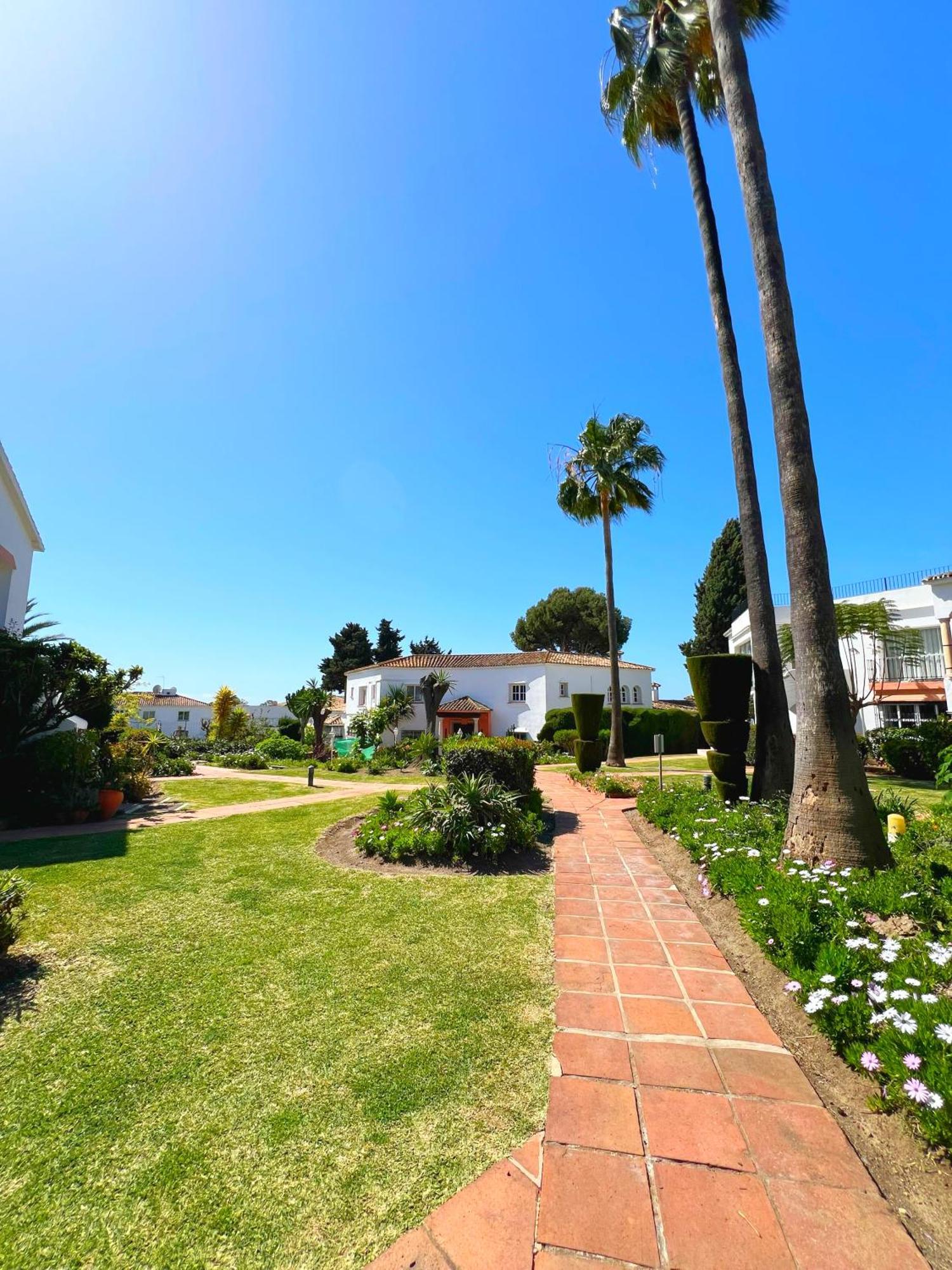 Apartamento Patio Alcornocal By Residea