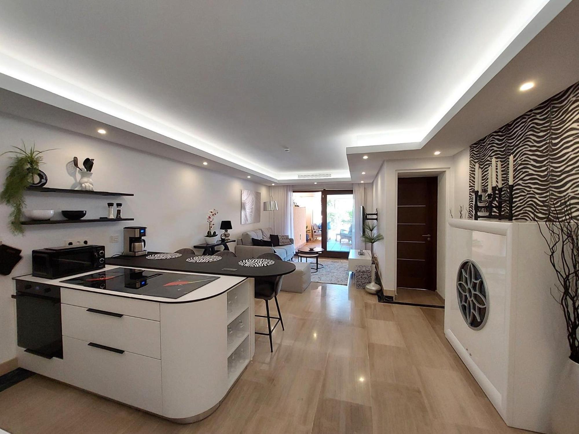 Bahia Boutique Apartment Estepona