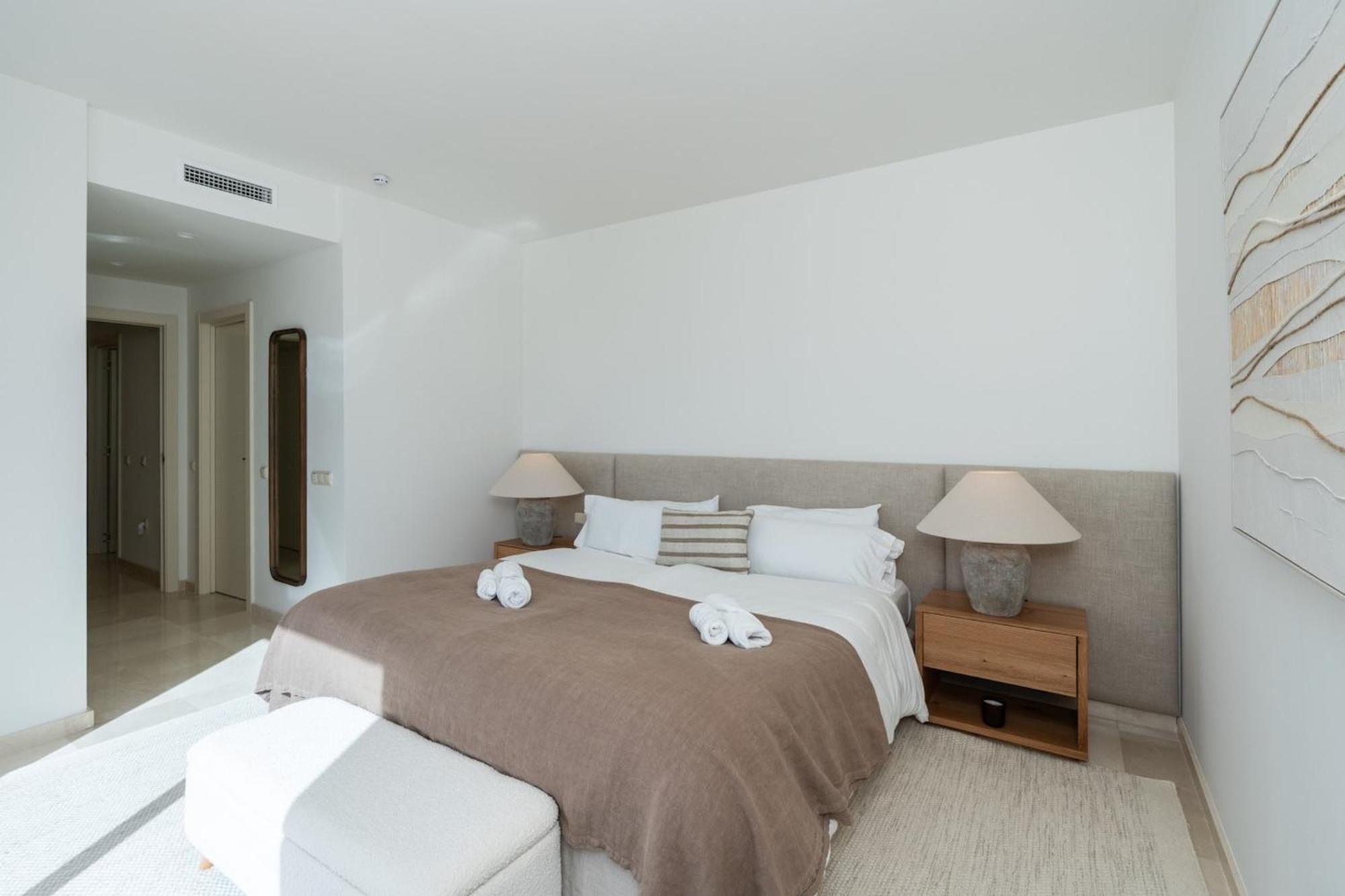 Al-321 Penthouse 3 Bedrooms Alcazaba Lagoon * Estepona