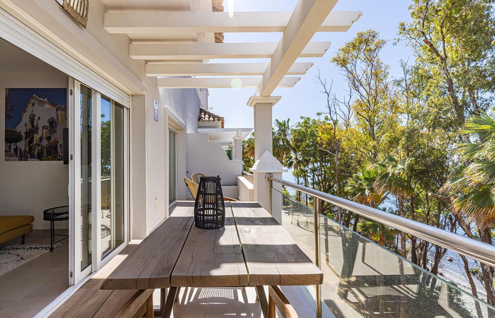 Apartment Penthouse Amaryllis - Gerenoveerd Direct Aan Zee Estepona