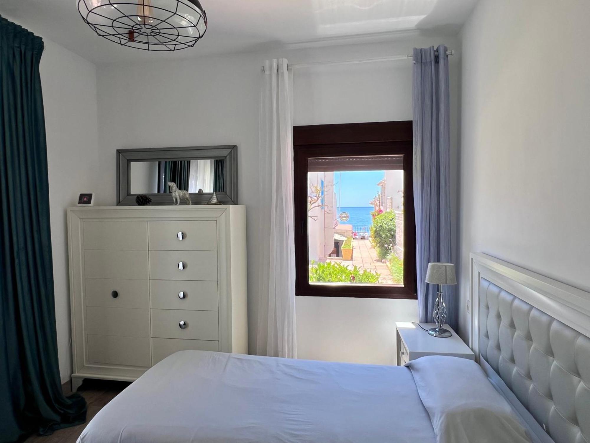 Pirata Sea Front Ferienhaus Estepona