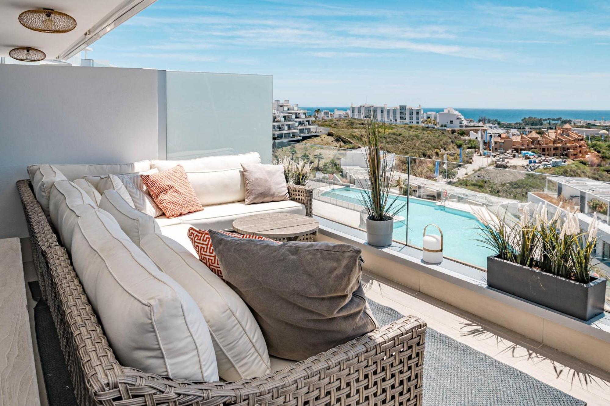 Ov21b - Bright And Modern 3 Bedroom Apartment *