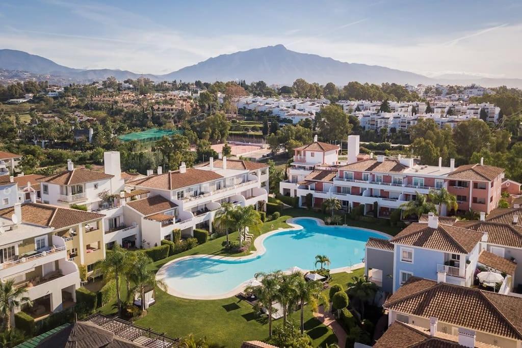 Luxury Penthouse Next To Marbella Apartment *