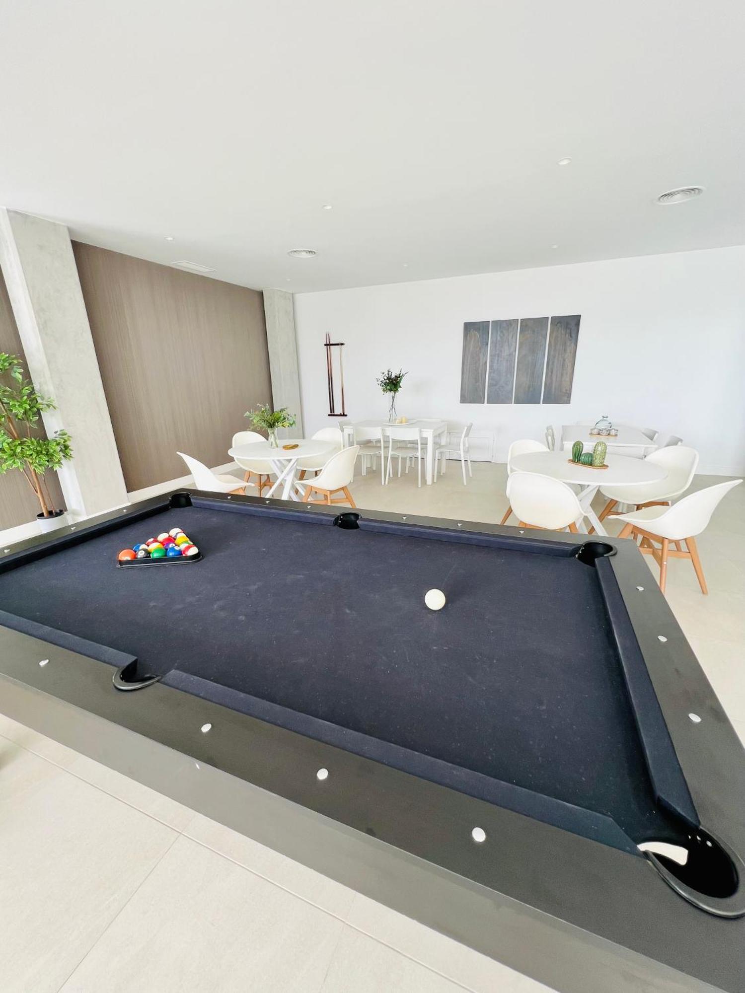Moderne Et Cosy Avec Piscine, Jacuzzi, Salle De Sport Et Billard * Estepona
