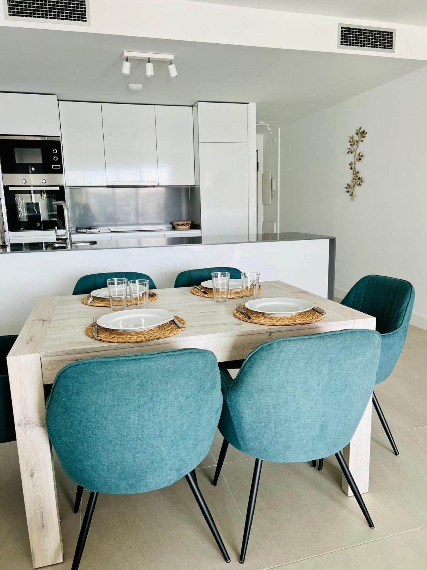 Moderne Et Cosy Avec Piscine, Jacuzzi, Salle De Sport Et Billard * Estepona