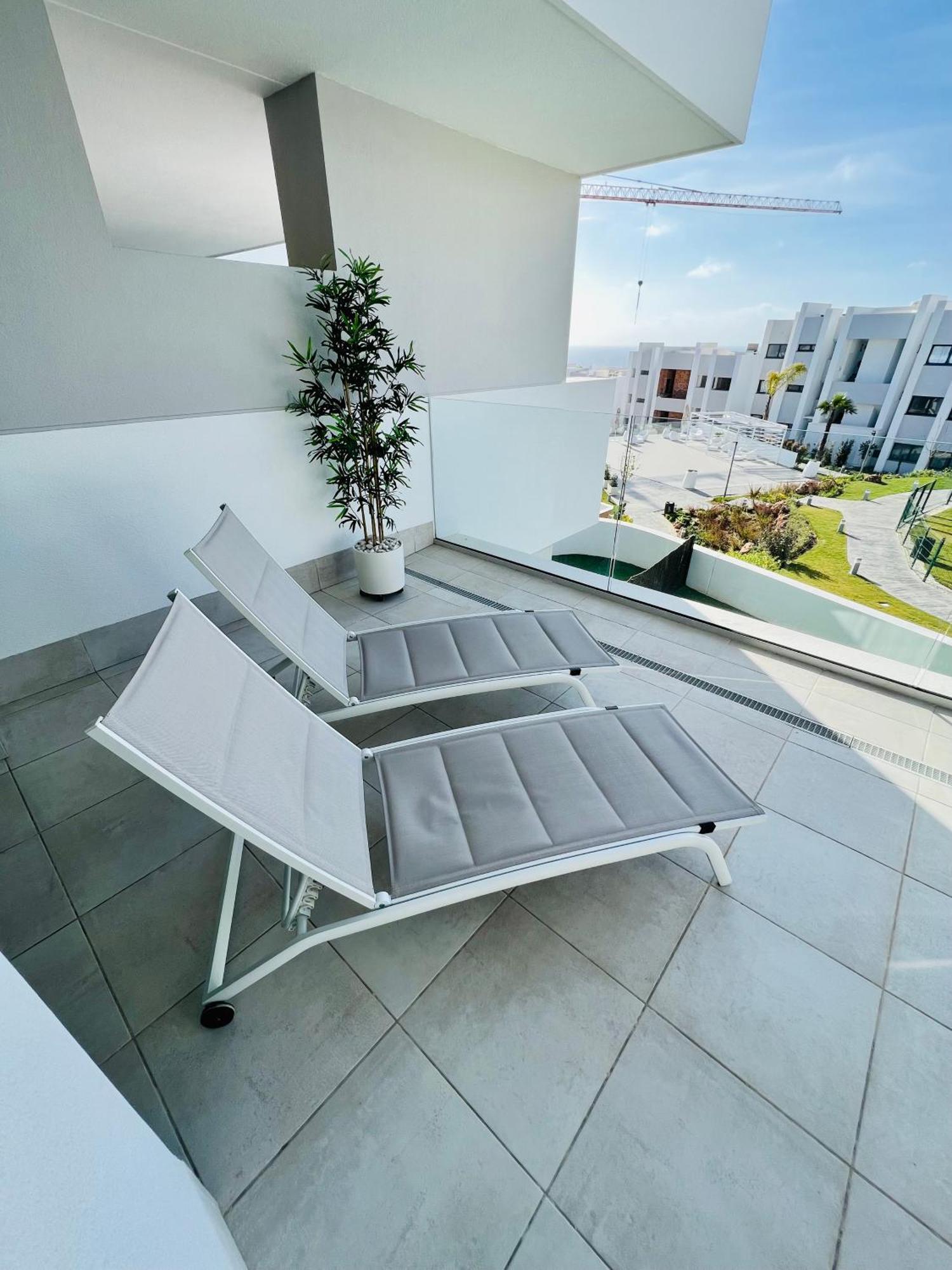 Moderne Et Cosy Avec Piscine, Jacuzzi, Salle De Sport Et Billard * Estepona