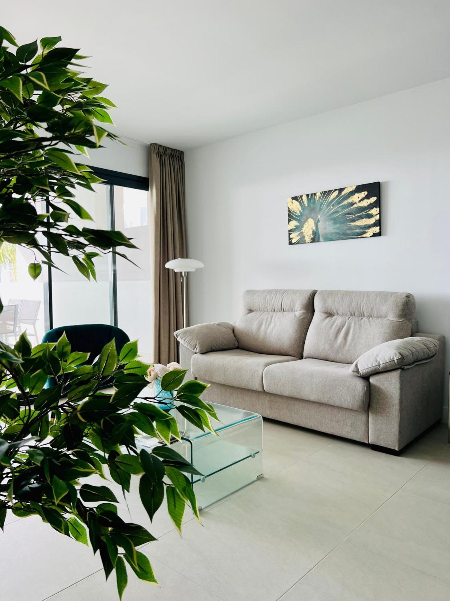 Moderne Et Cosy Avec Piscine, Jacuzzi, Salle De Sport Et Billard Apartment Estepona