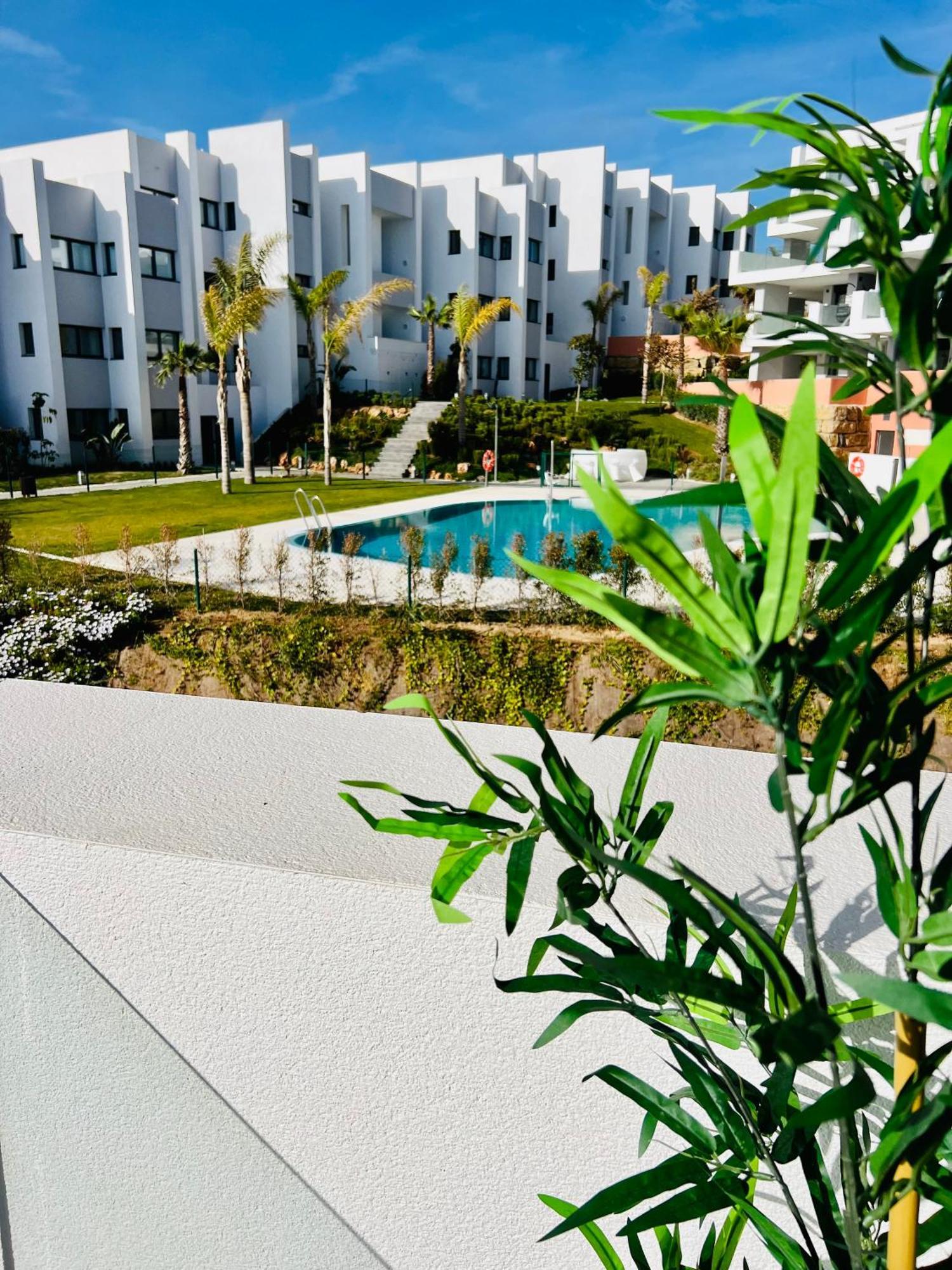 Moderne Et Cosy Avec Piscine, Jacuzzi, Salle De Sport Et Billard Estepona