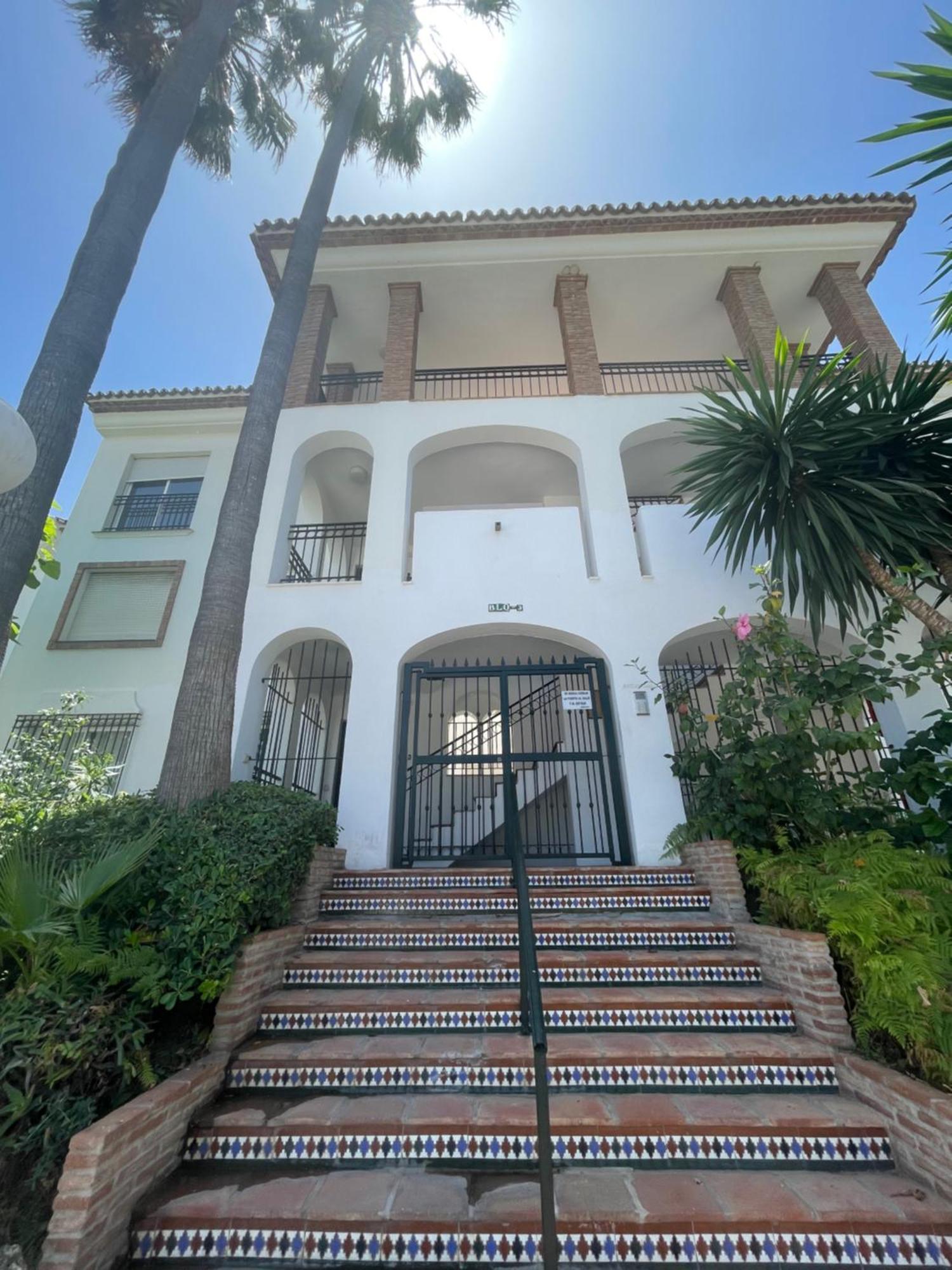 Apartment Beachfront Escape Estepona