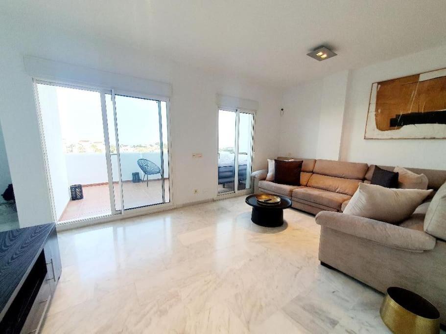 Duplex Frontline Valle Golf 3bed