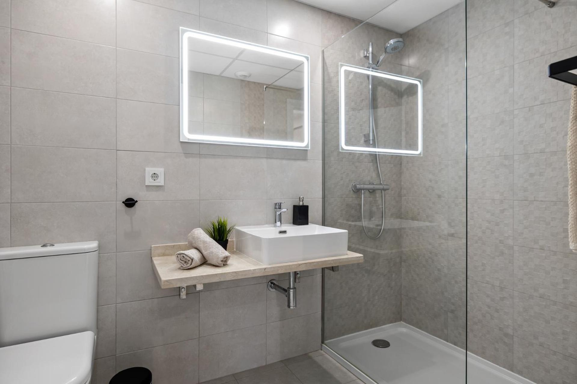 Apartment Luxury New Center - Private Parking Estepona