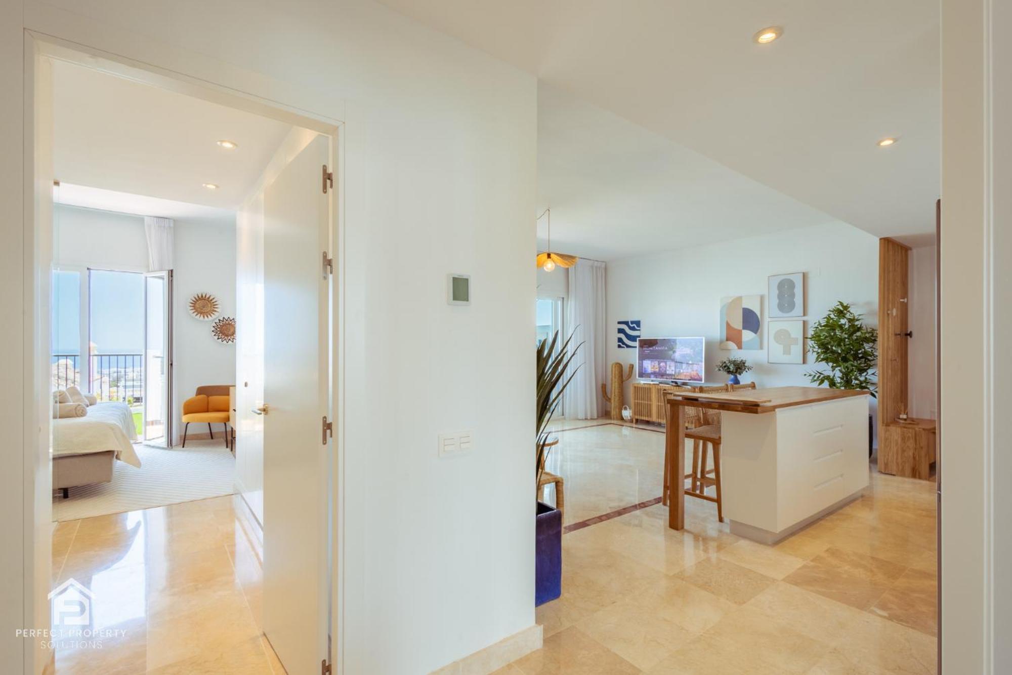 Paraiso - Sea-views, 3 Bedrooms, 7 Pools