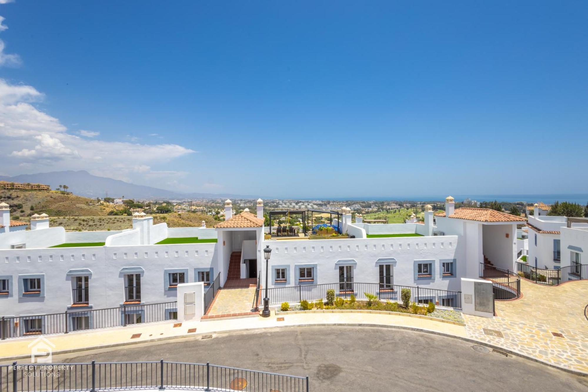 Apartment Paraiso - Sea-views, 3 Bedrooms, 7 Pools Estepona