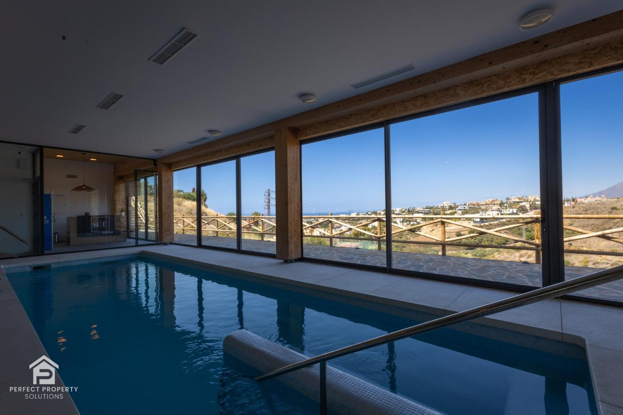 Paraiso - Sea-views, 3 Bedrooms, 7 Pools Apartment