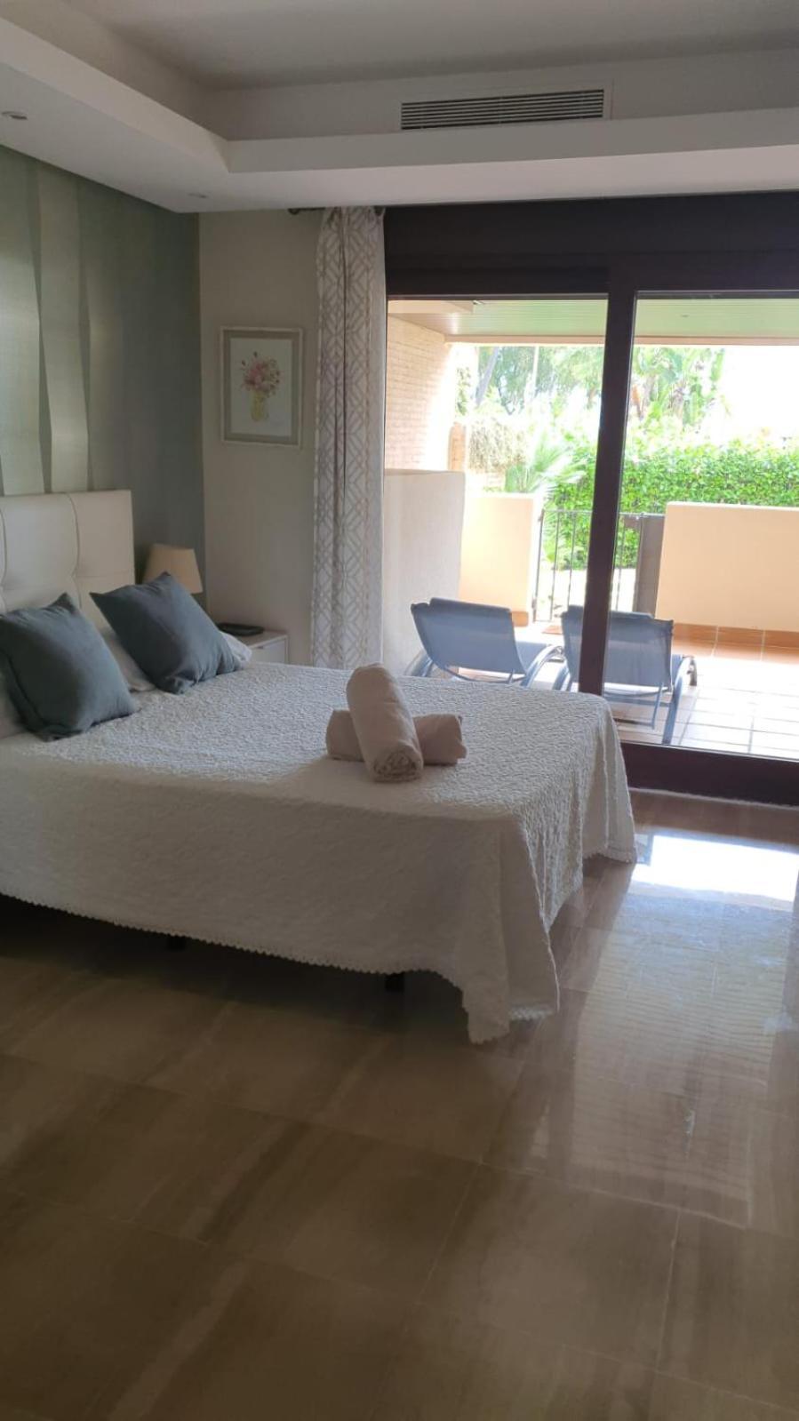 Bright Seafront Apartment-bahia De La Plata-4 People