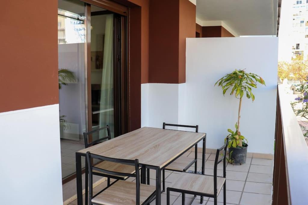 Apartment Oasis In With Parking 5min From The