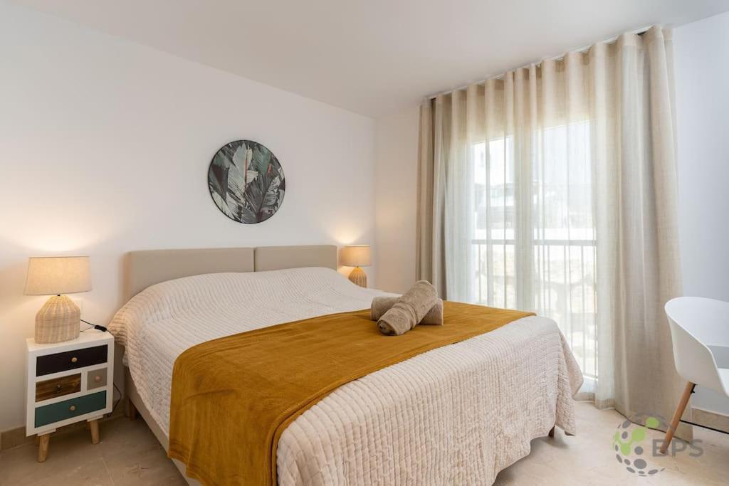 Paraiso Pueblo Penthouse With Sea Views - 5803 Estepona