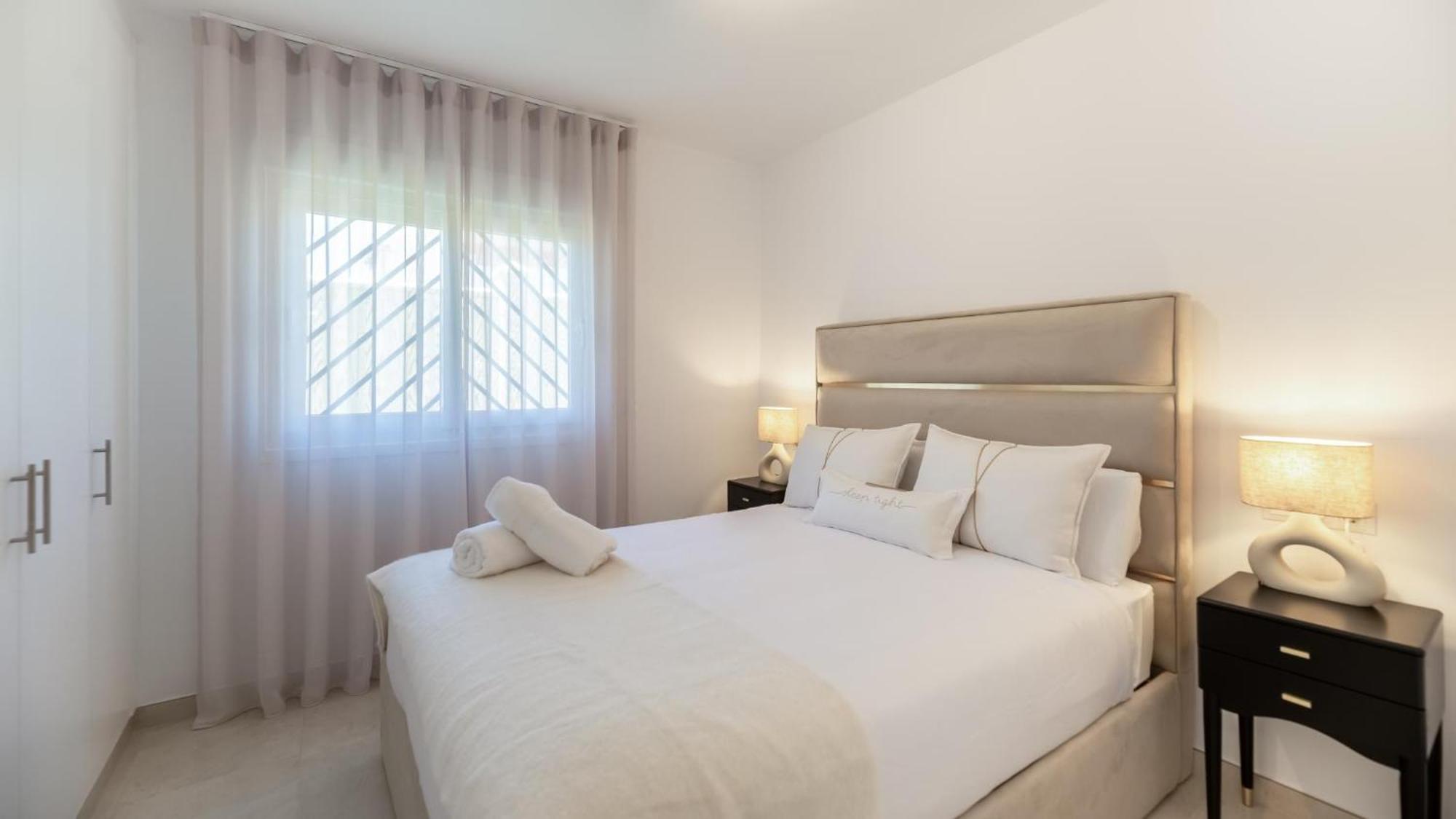 Costalita Cozy Sea Front Holiday home *