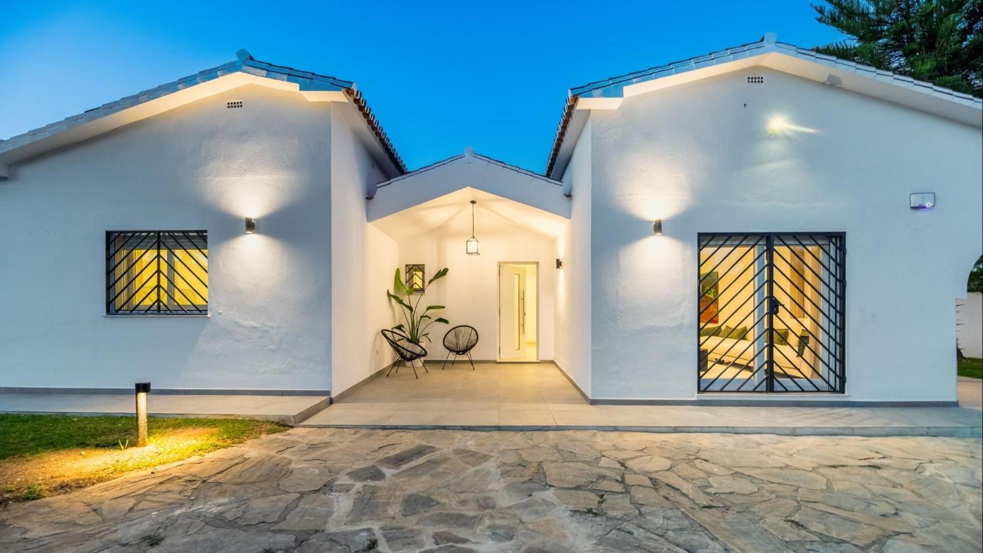 Holiday home Costalita Cozy Sea Front *