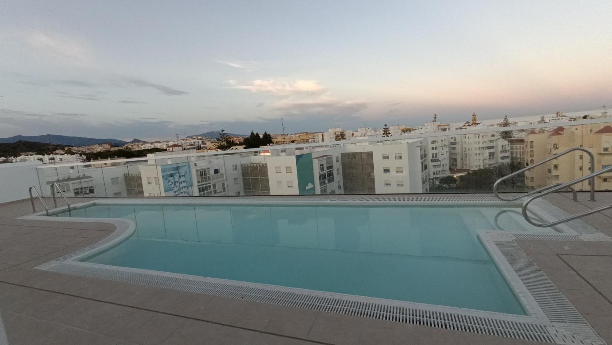 Oasis In With Parking 5min From The Estepona