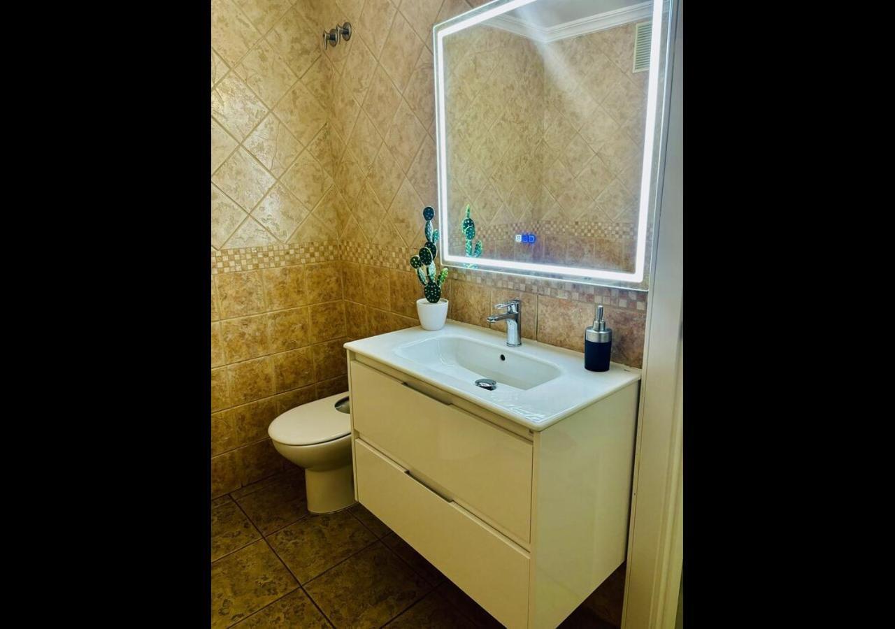 Spacious With Sea Views D Estepona