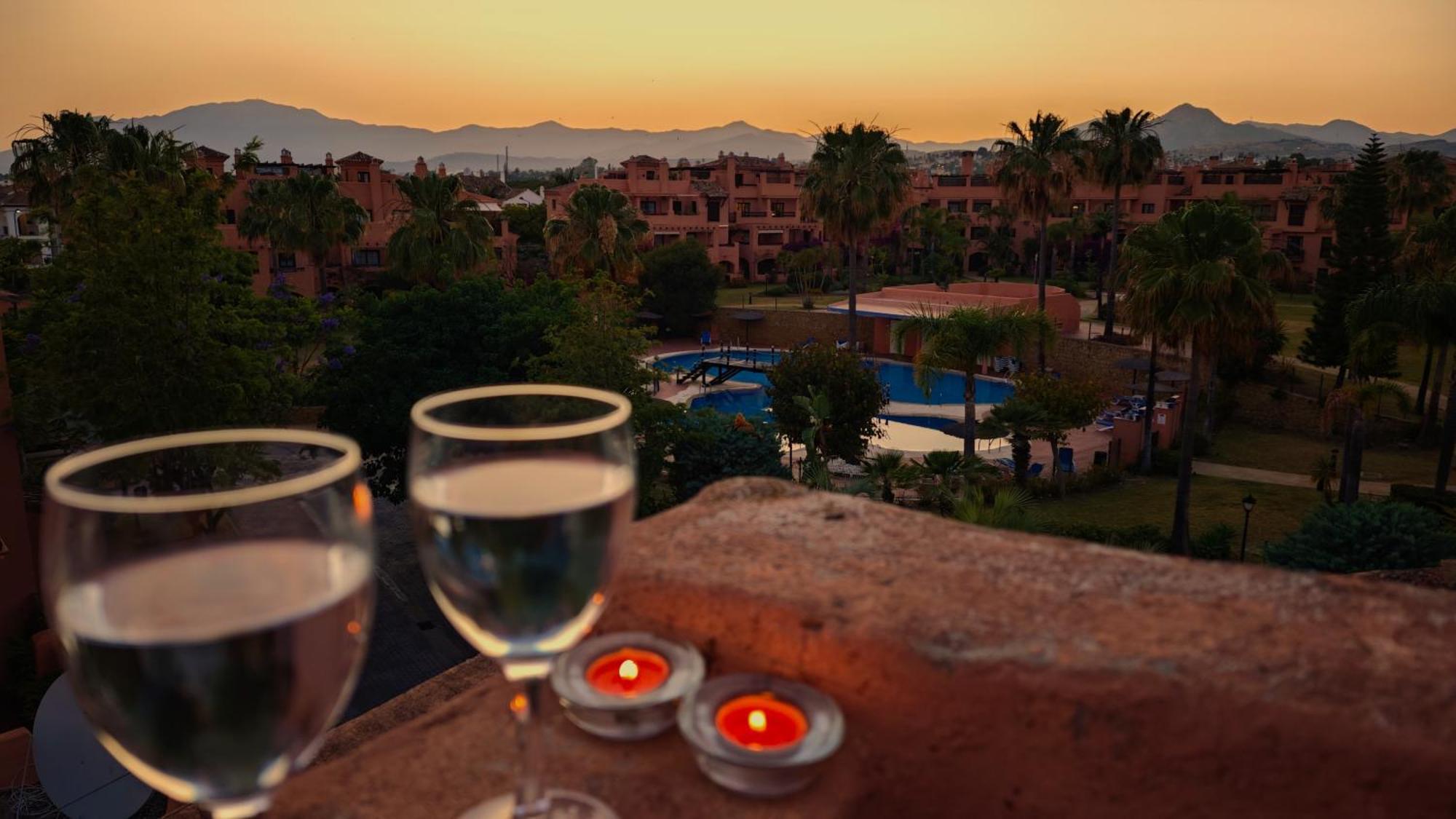 Flamenco Rose Apartment