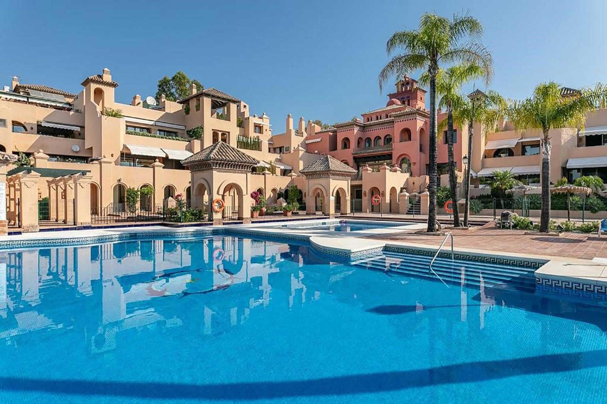 Cartuja Del Golf Apartamento Estepona