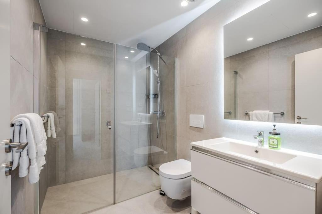 Ultimate Luxury Sea Views At Velaya Rdr408 Apartment Estepona