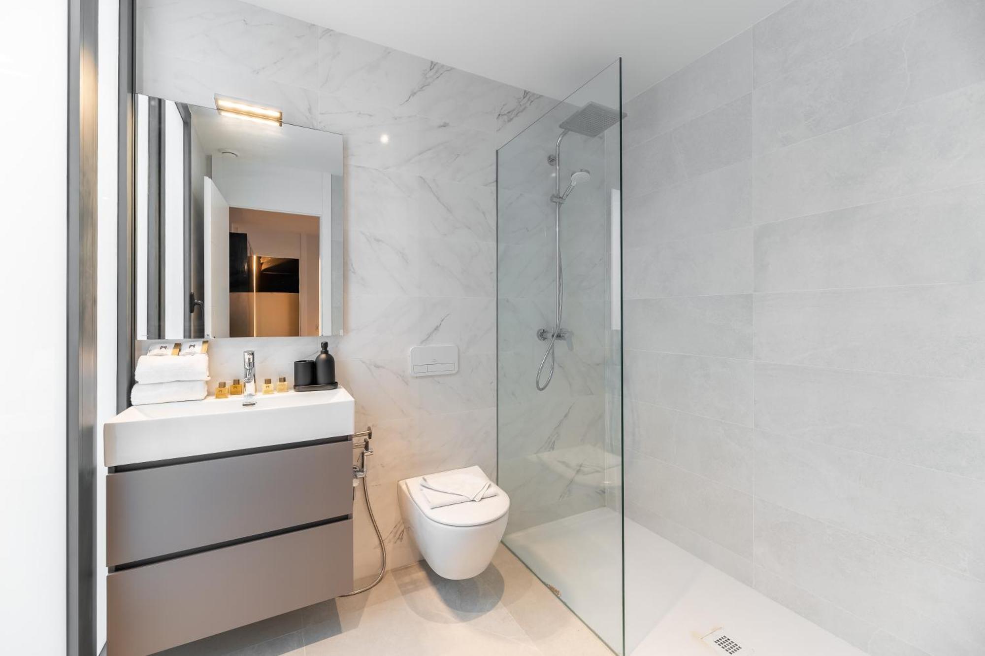 Vacation Marbella I Hanami, Private Infinity Edge-pool, Gym, Movie Theater, Close To Golfs And Beaches Villa *