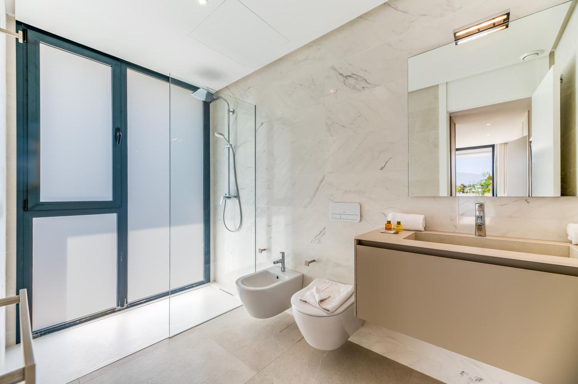 Vacation Marbella I Hanami, Private Infinity Edge-pool, Gym, Movie Theater, Close To Golfs And Beaches Villa Estepona