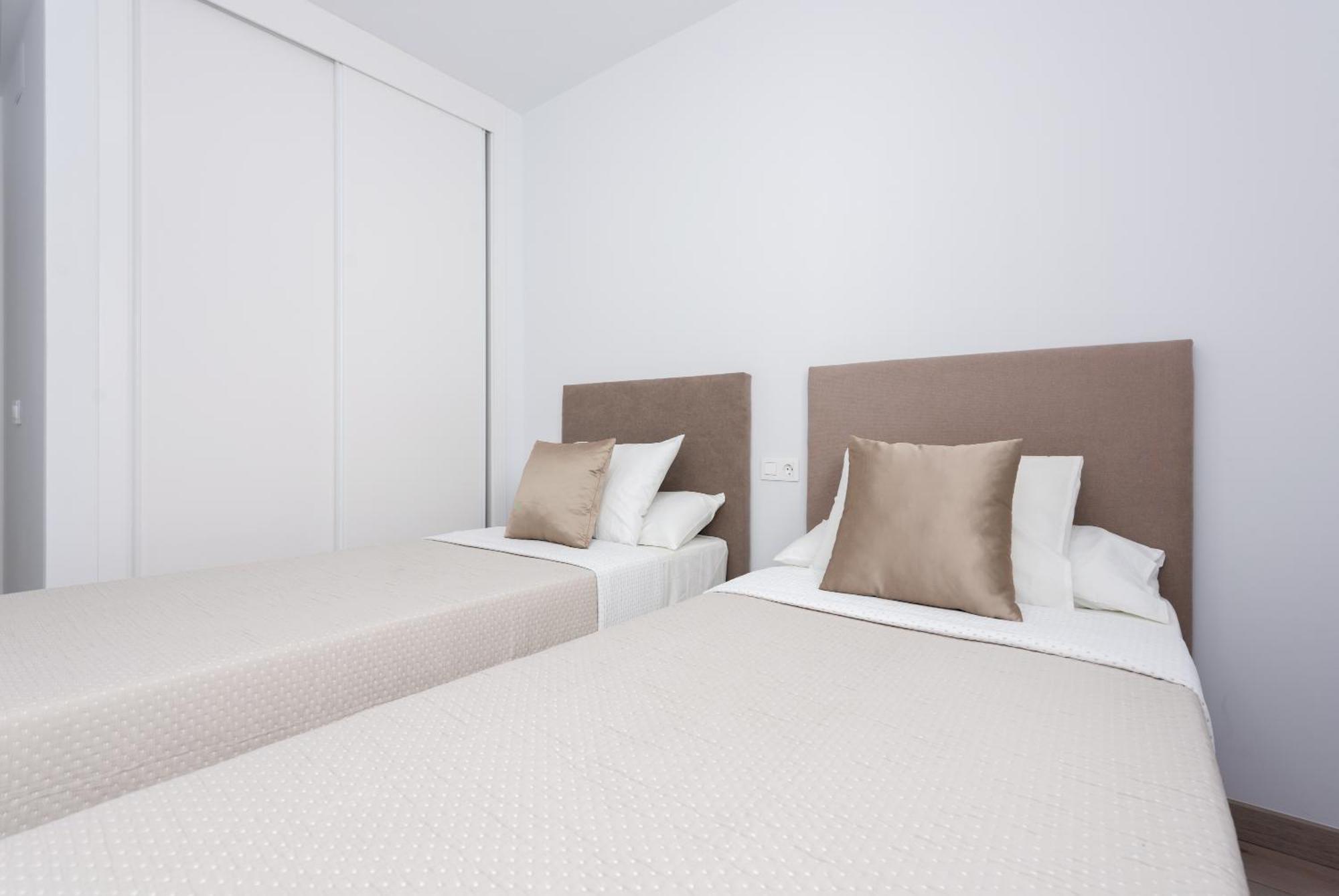 Figaro Terrace And Pool Apartment *