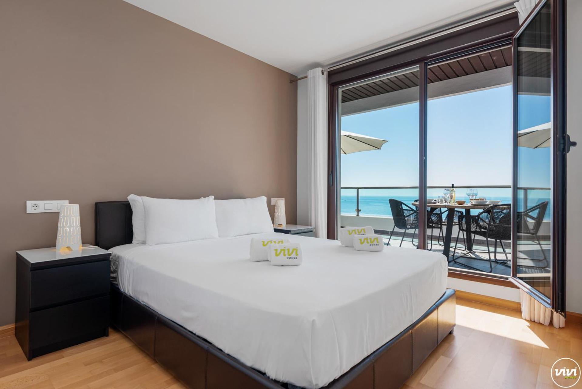 Vivi Homes - Casa Skye Pool, Terrace & Sea View Appartement