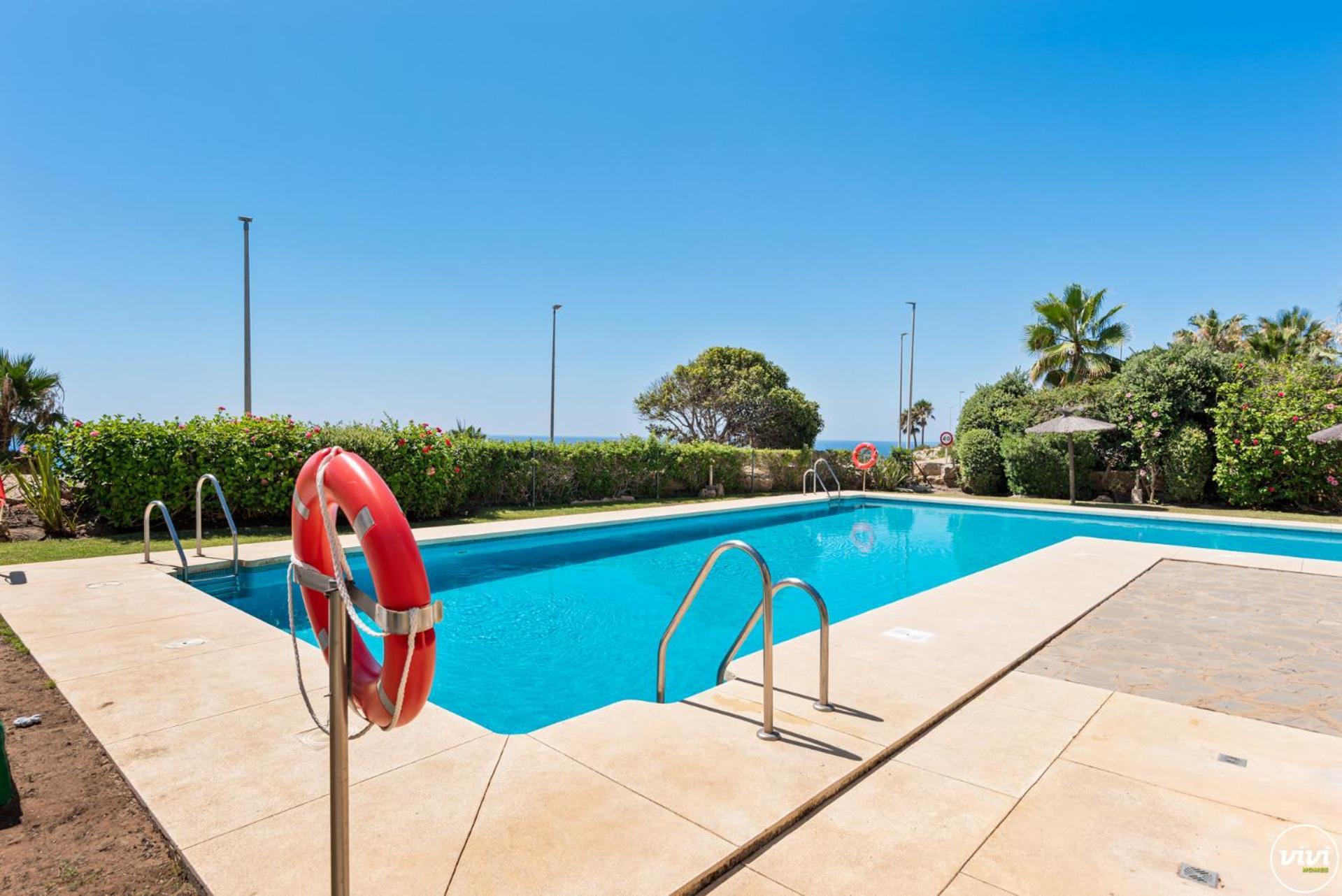 Appartement Vivi Homes - Casa Skye Pool, Terrace & Sea View Estepona