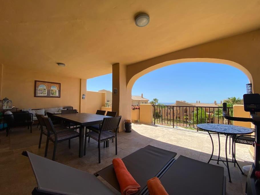Sunset Paradise Apartment