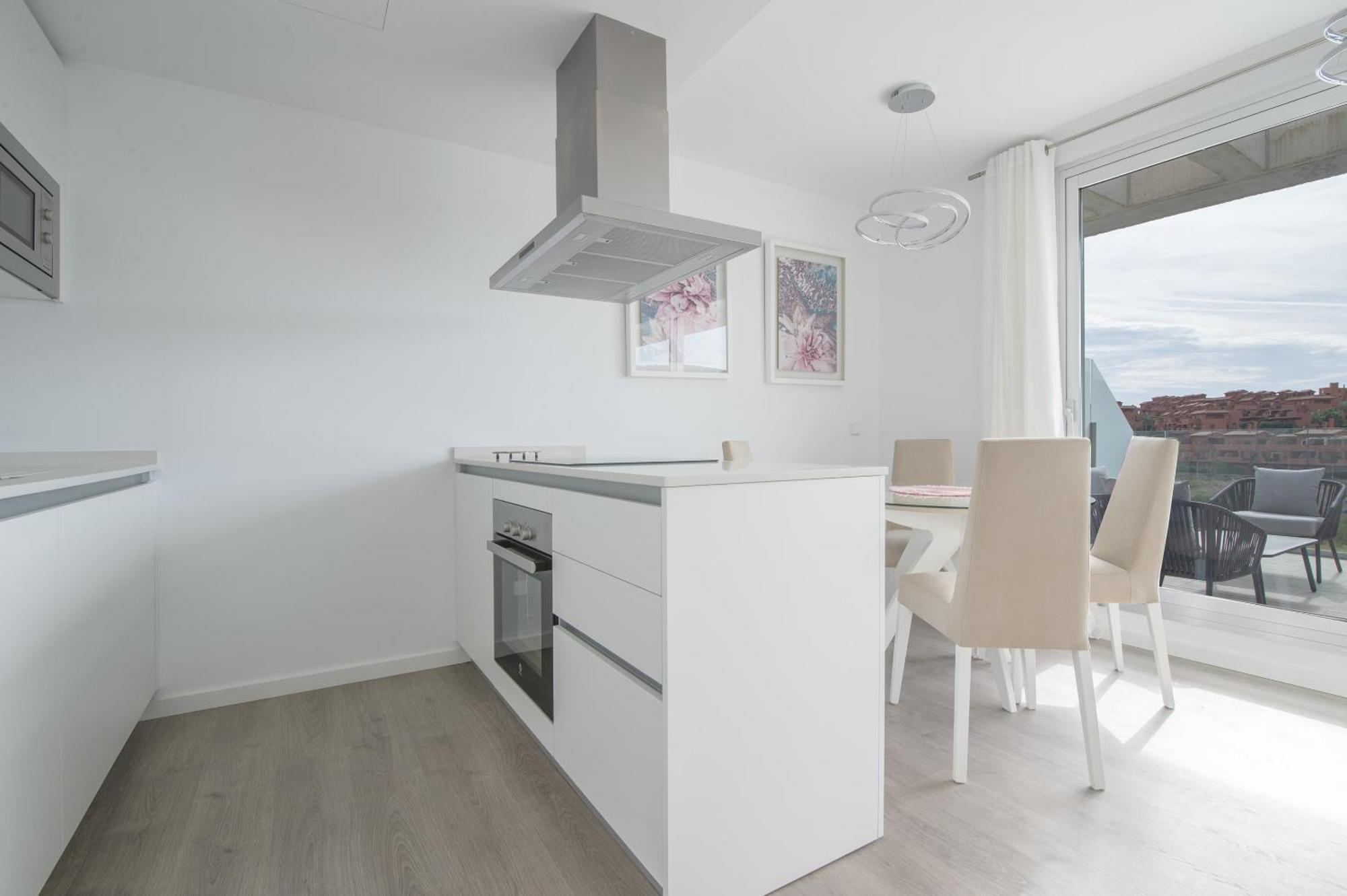 Serenity 2br With Pool Estepona