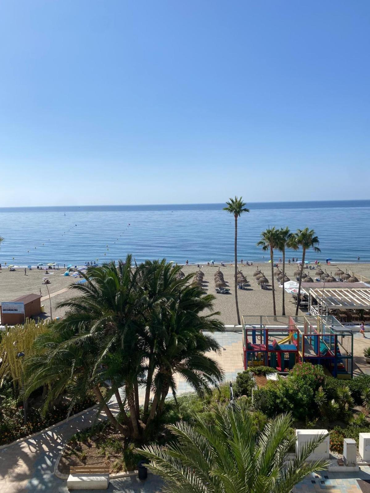 Apartment Vivienda Monterreal Primera Linea Playa *
